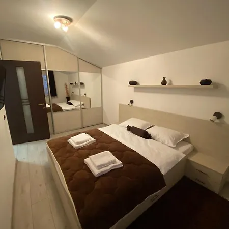 Liza Apartment